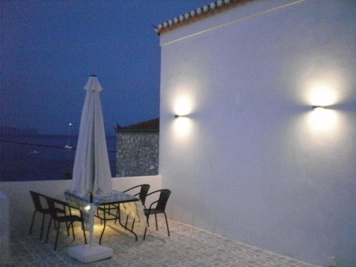 Blue Horizon Villa Spetses Town Exterior photo